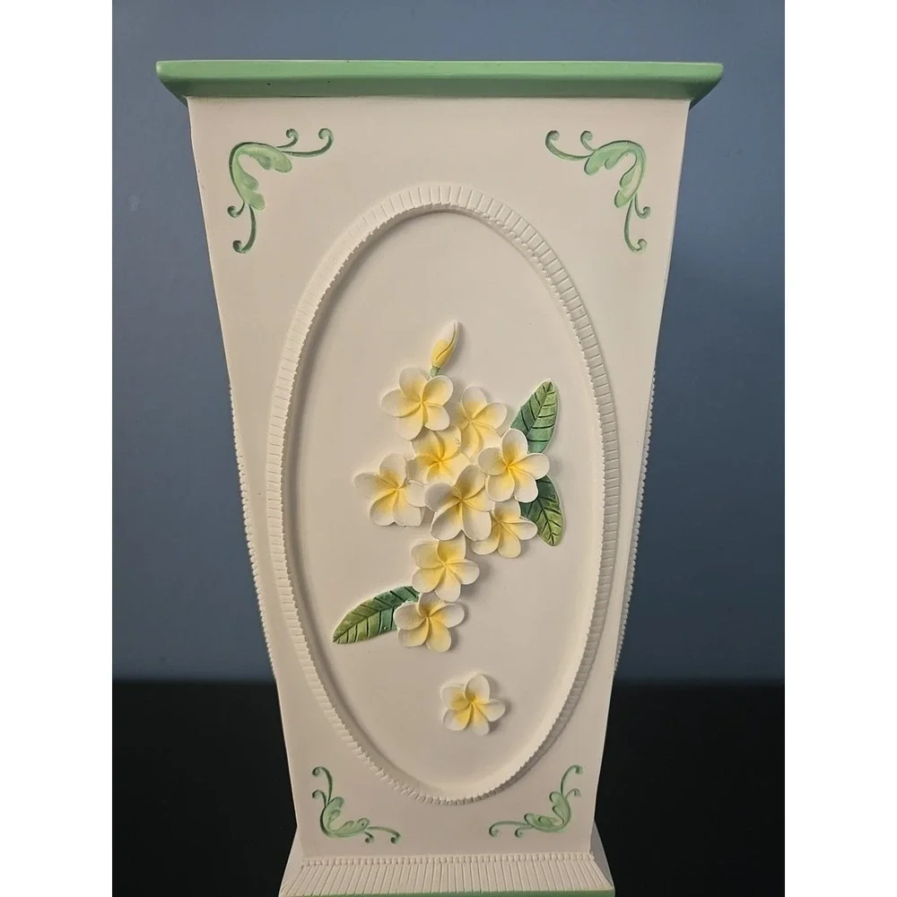 A. RICHESCO CORPORATION FLOWER POT MULTICOLOR VASE 8